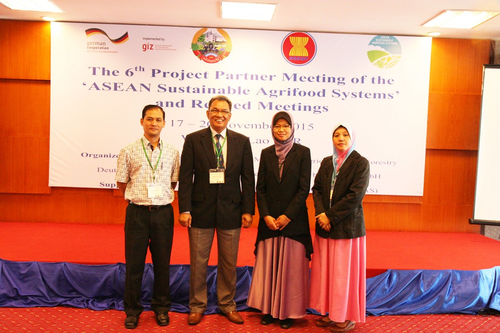 Delegates from Malaysia at the ASEAN SAS's 6th Project Partner Meeting and related meetings in Lao PDR, November 2015.
