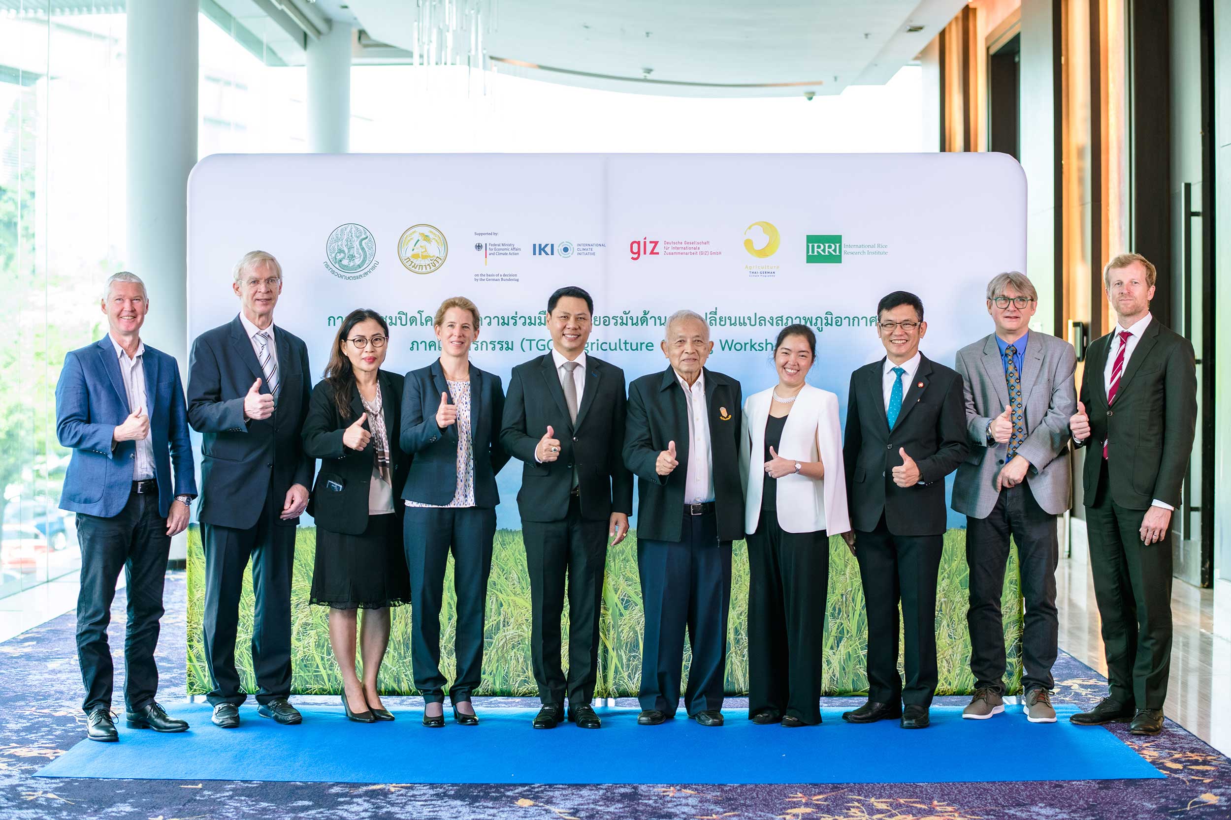 Straw management helps Thai farmers reduce costs and climate change impacts  – Thai-German Cooperation